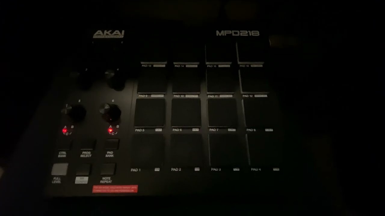 Akai MPD218 - My 1st MIDI drum controller