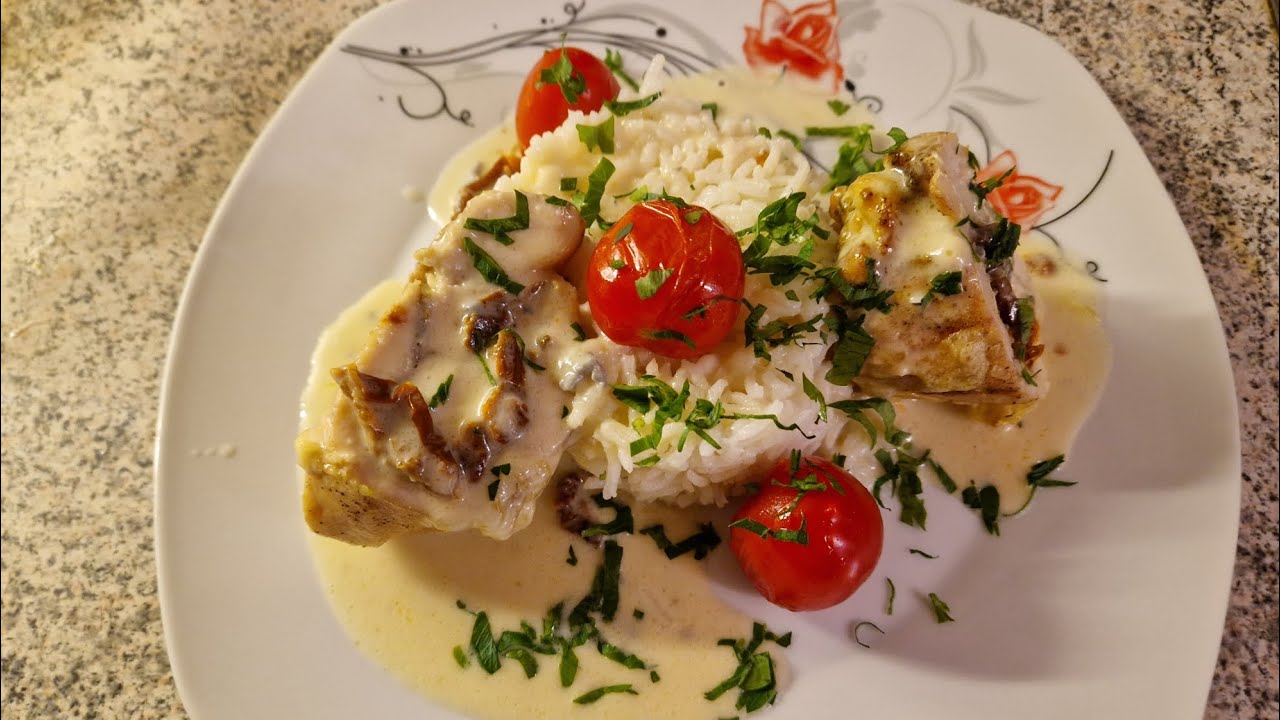 Пиле с моцарела и сушени домати