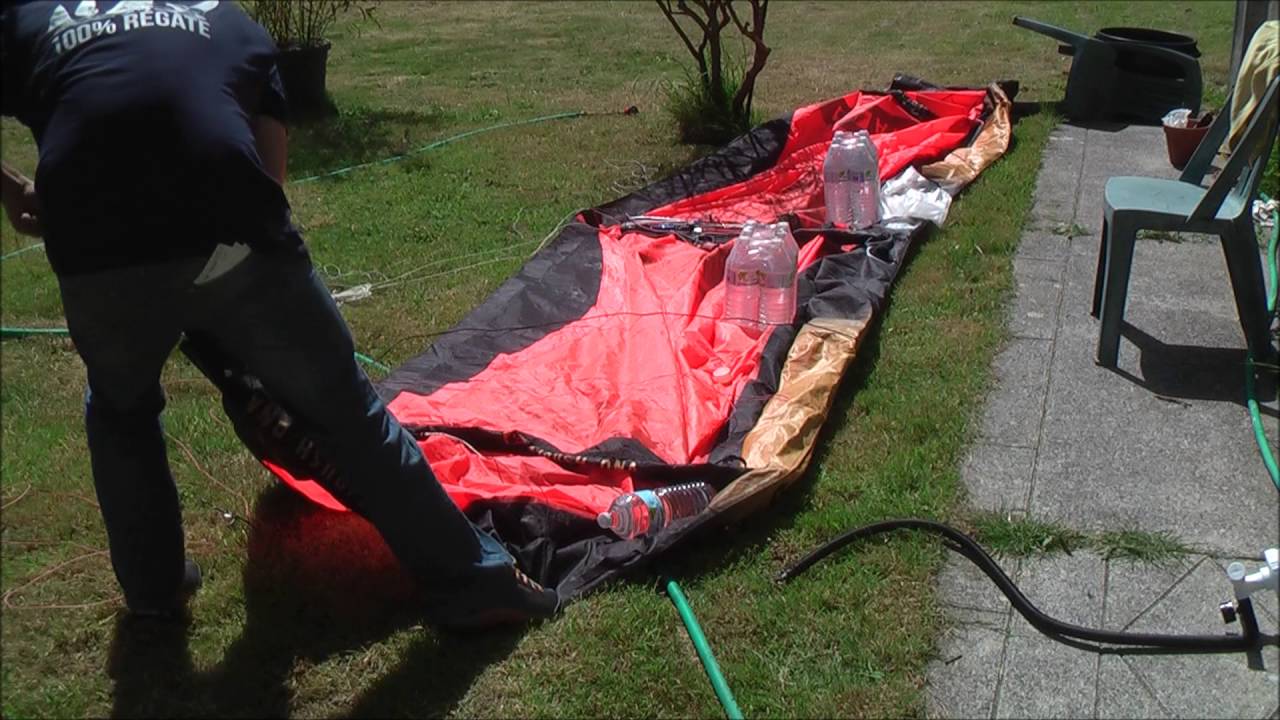 changement du bord d'attaque d'une aile de kitesurf