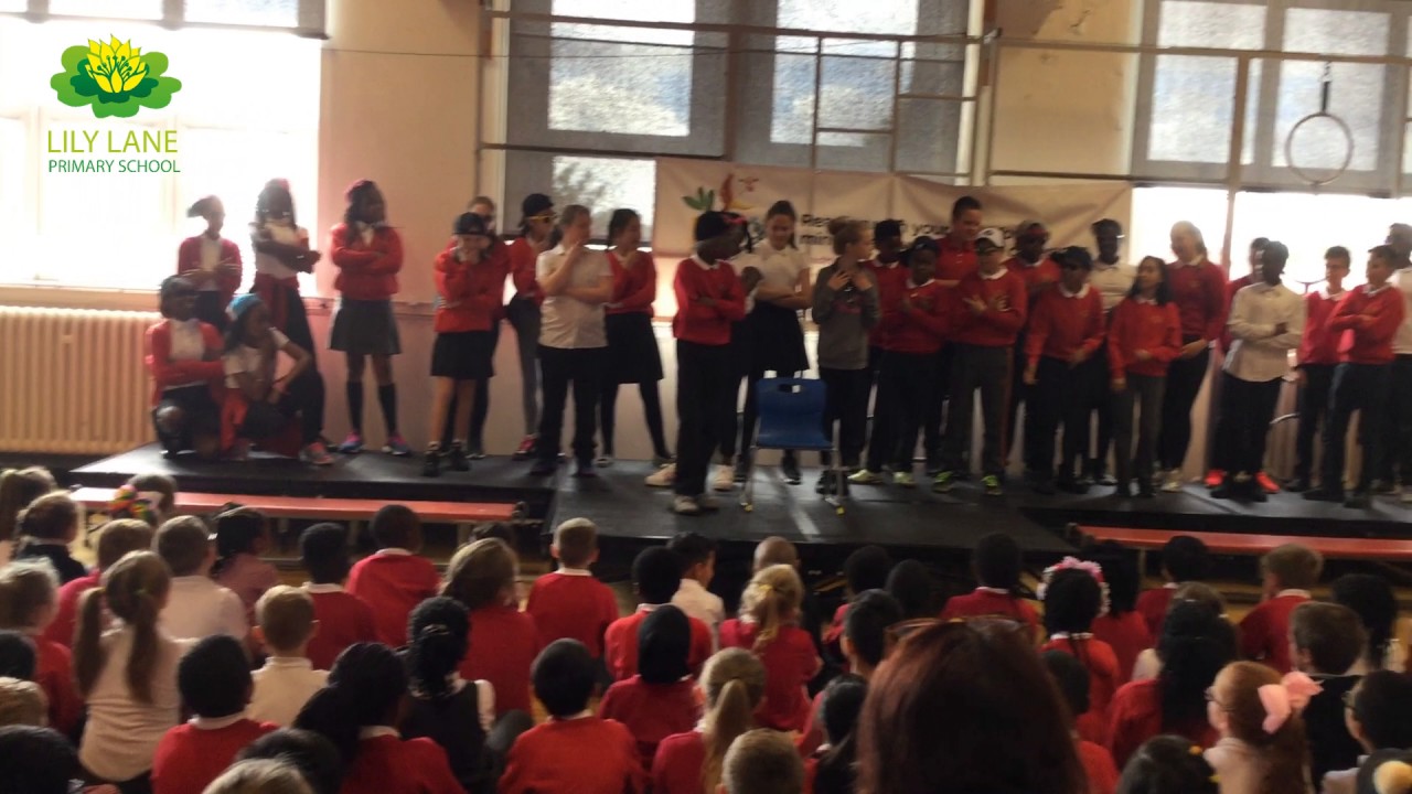 Class 6L perform Jack Ousby's  Gran, can you rap? as part of their performance poetry day.