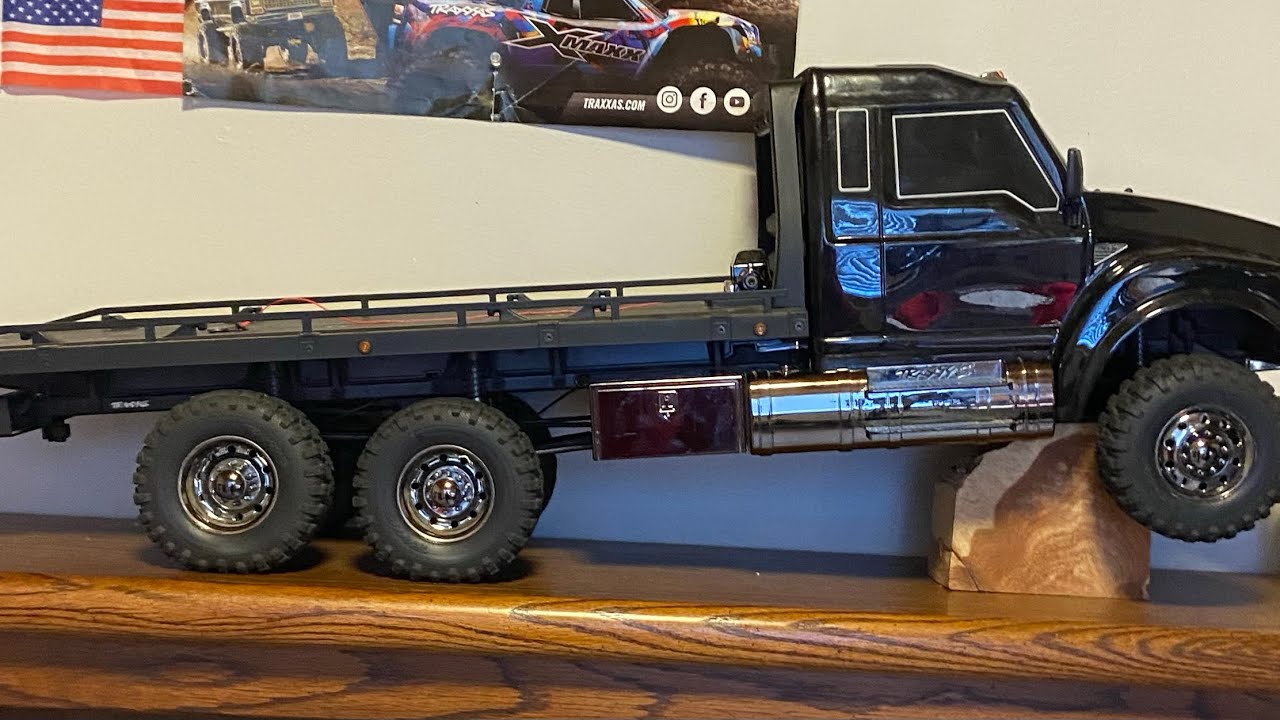 Reviewing the Traxxas TRX6 Ultimate Hauler 
