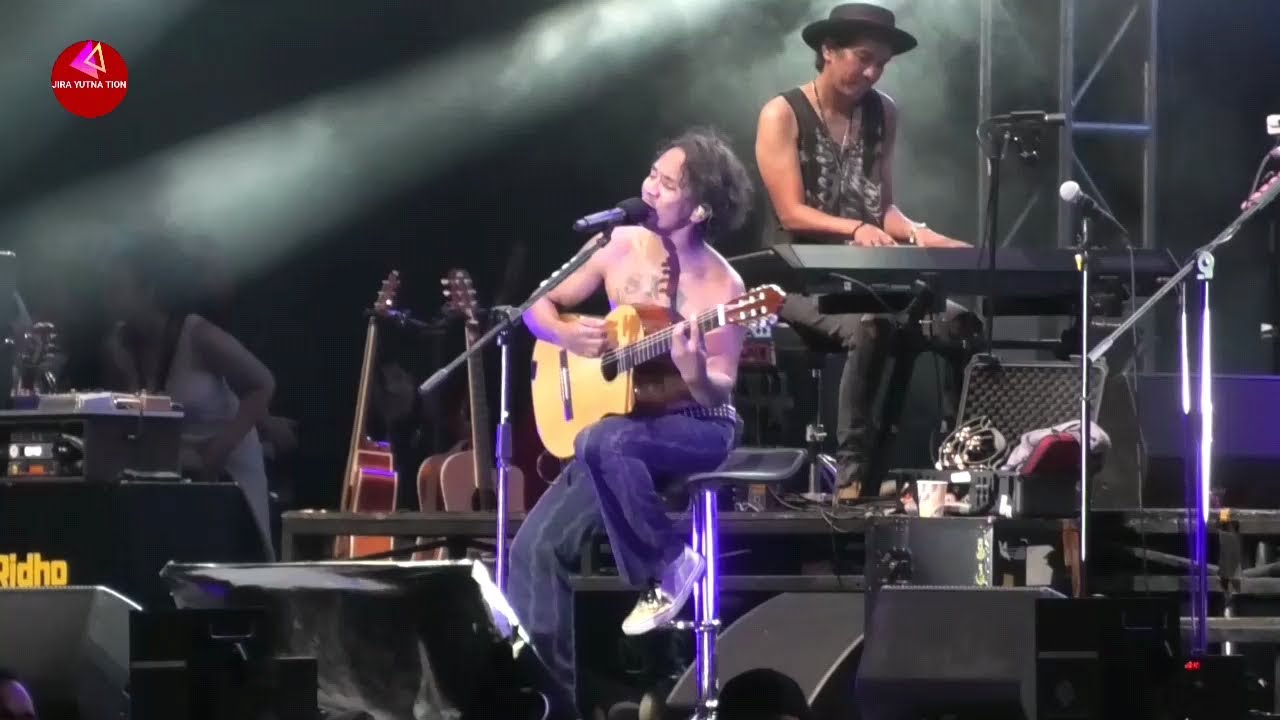 SCHATZI - SLANK - DI KONSER PASAR MALAM EMPAT SATOE