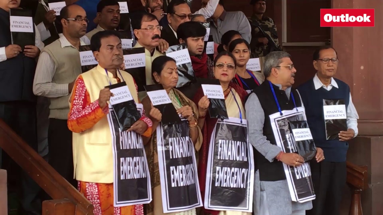 Trinamool Congress members protest outside parliament over demonetisation