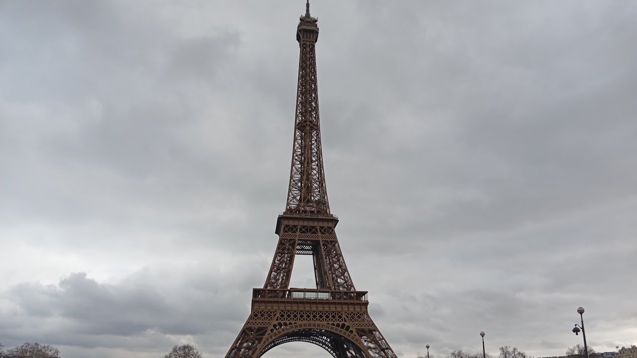 Eiffel Tower 🗼, Paris , France 🇨🇵🇨🇵 Photoshoot Location in France 