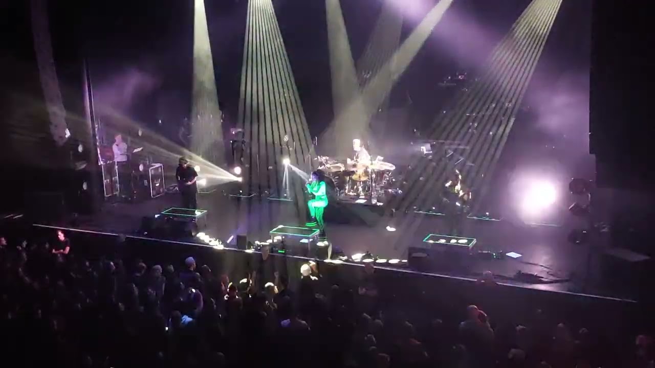 Jinjer - Pit of Consciousness 01-02-2023 Tilburg 013