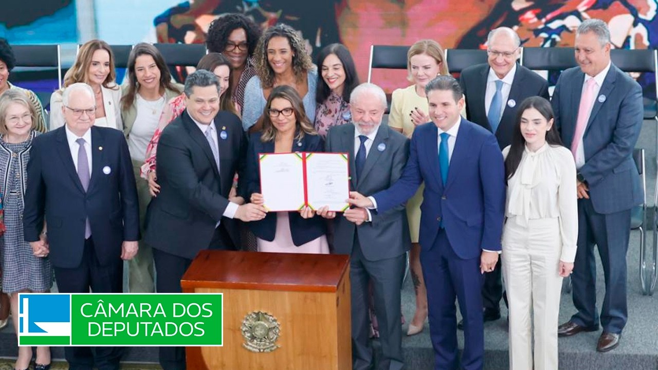 Os três poderes assinam o Pacto Nacional contra o Feminicídio - 04/02/2026