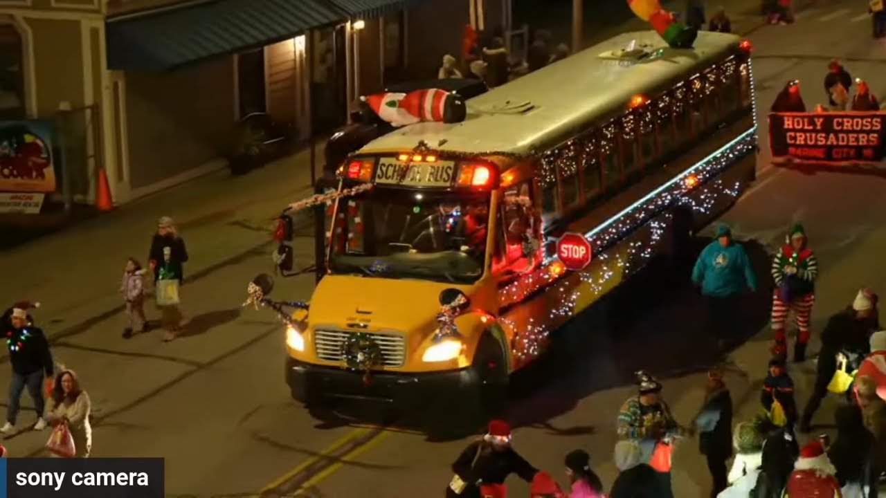 Pre-Parade Prep and Festive Fun at the Holly Jolly Christmas Parade – Marine City, MI 2024