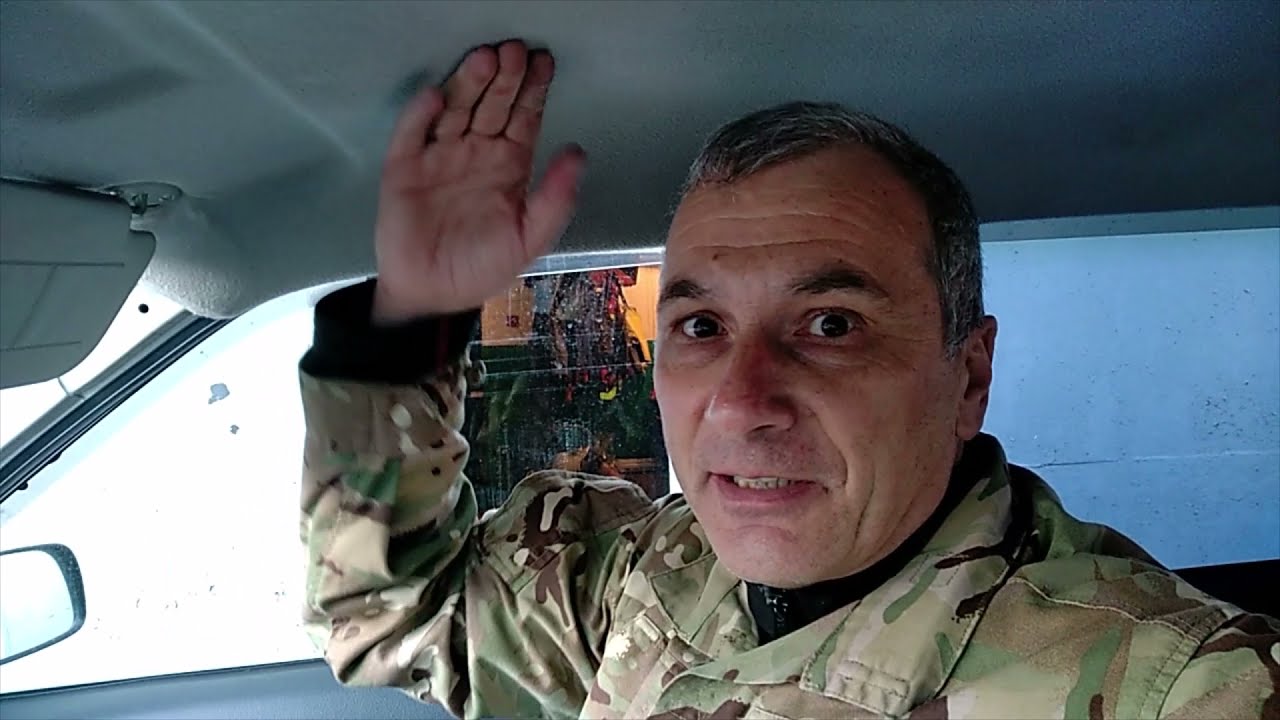 Тойота Саксид(Пробокс) снятие обивки потолка и шумка.