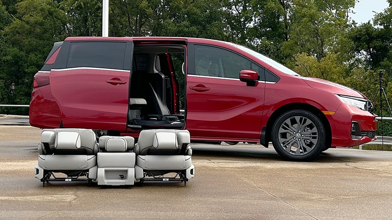 Снятие среднего ряда сидений Honda Odyssey — работы на Odyssey 2018–2025 годов выпуска