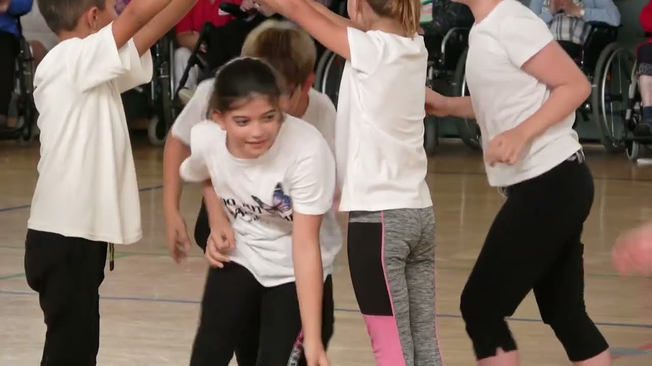 Diesterwegschule EH Tanzwoche Wir bewegen Schule