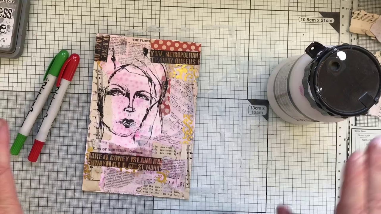 Что-то другое. Бумага для коллажа Дины Уокли.