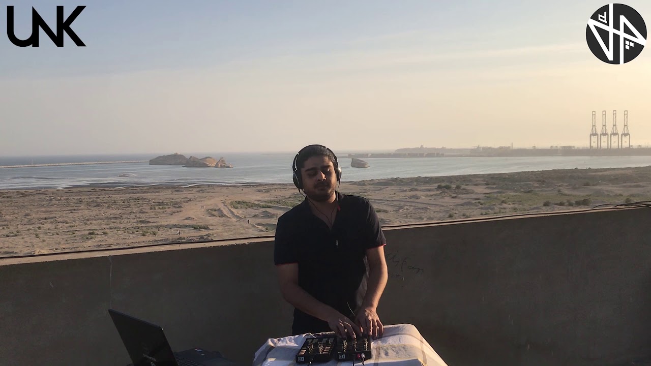 DEEP HOUSE PAKISTAN X UNK