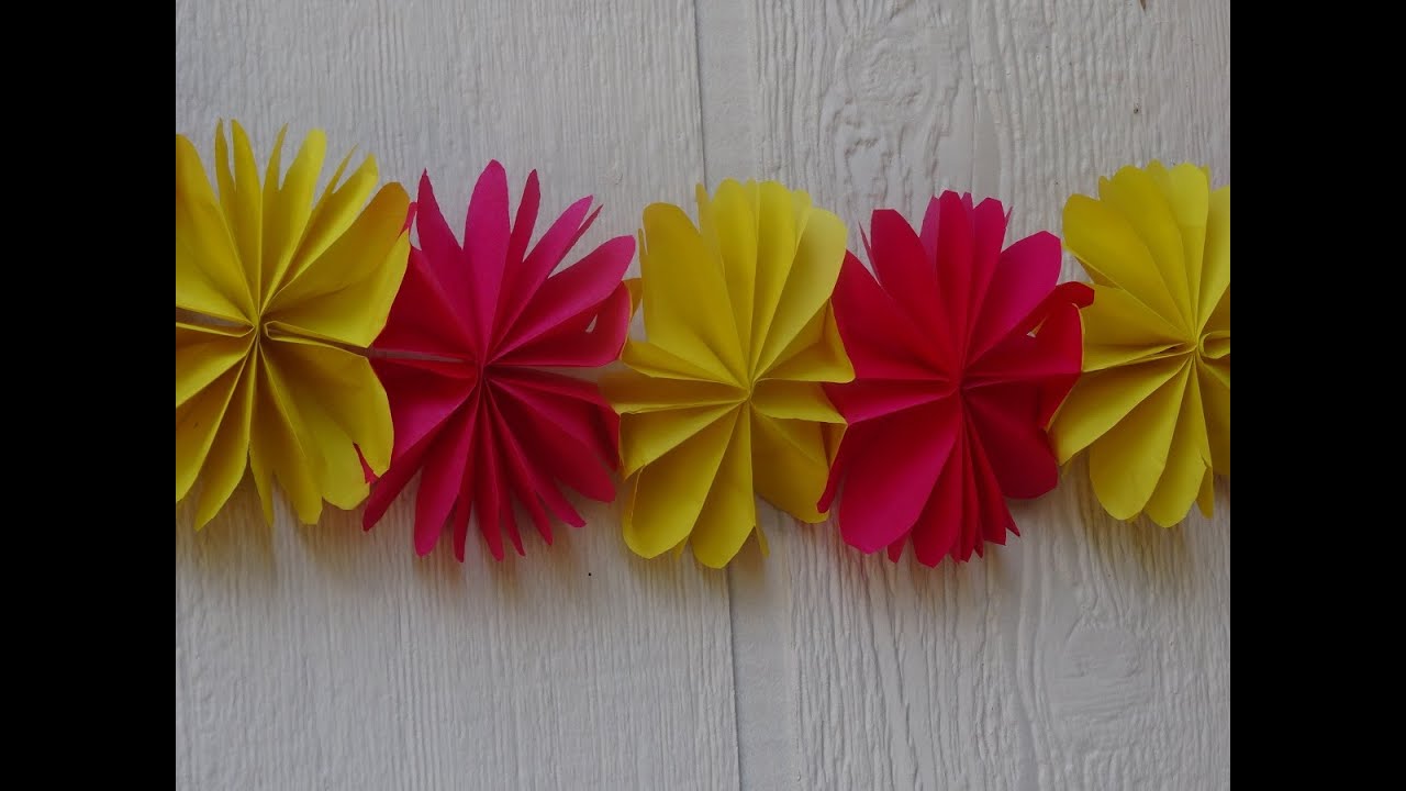 How to make paper flower streamer / Christmas decoration