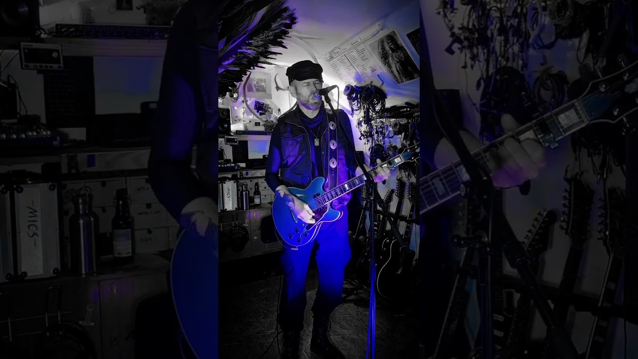 @ianleding: Das Wrack (solo electric) 
