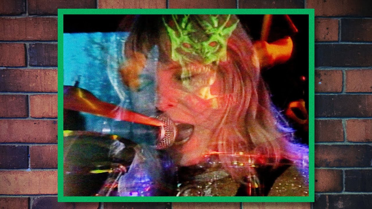Earth Tongue perform at the LIVE MUSIC BAR | Episode One