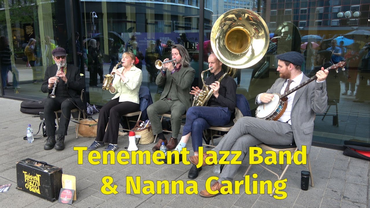 Tenement Jazz Band & Nanna Carling In Chamberlain Square at Birmingham Jazz & Blues Festival