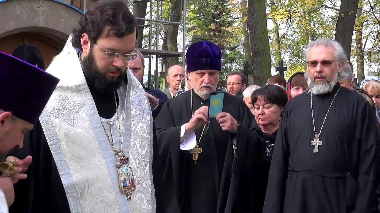 Панихида на 40-й день после кончины арх. Берлинского и Германского Феофана. 20.10.2017, Берлин.