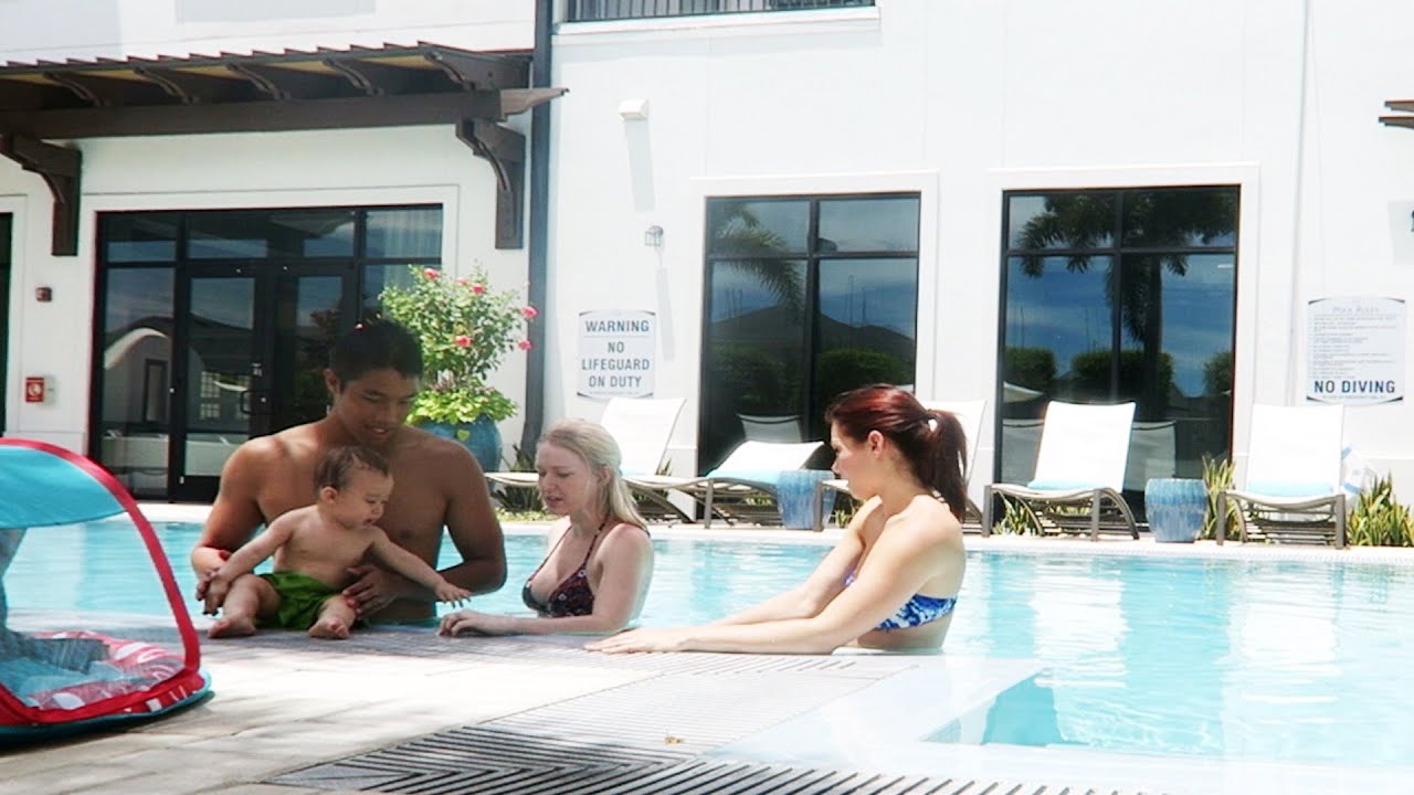POOL PLAYDATE!