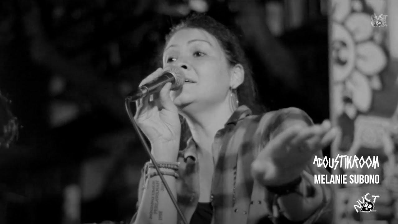 Melanie Subono & Luks (Superglad) - Indonesia Jaya Medley Dia Sahabat #WhenDistortionGoesUnplugged