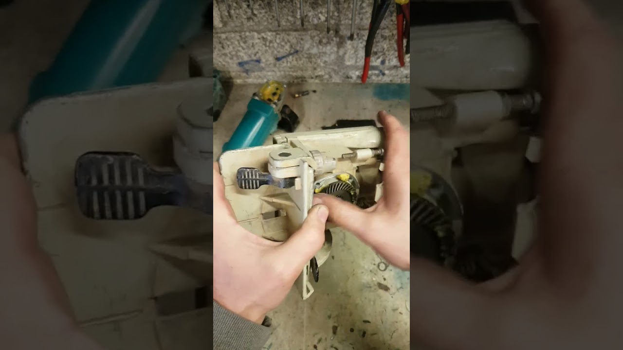 Repairing a Makita 3901 Biscuit jointed with siezed bearings and stiff head from laying in storage.