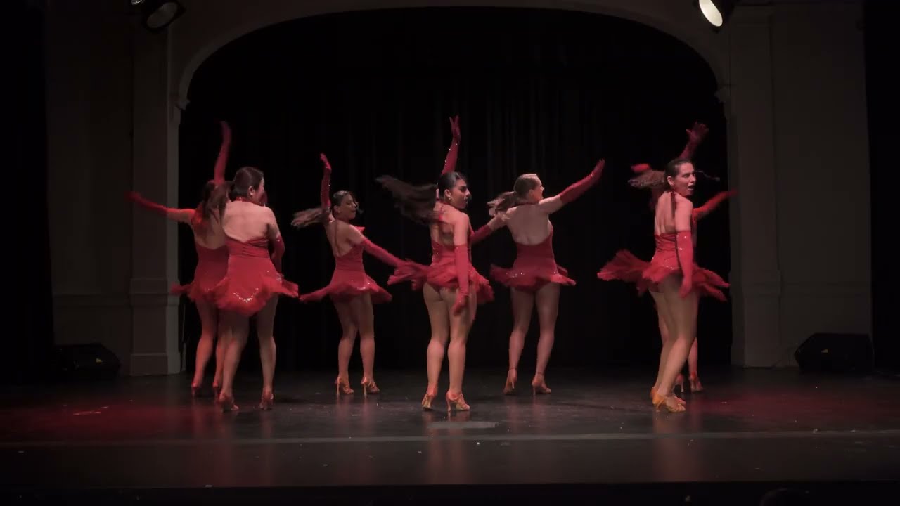 Mambo Queens Ladies Salsa Team (Paloma) - Baila Winter Showcase