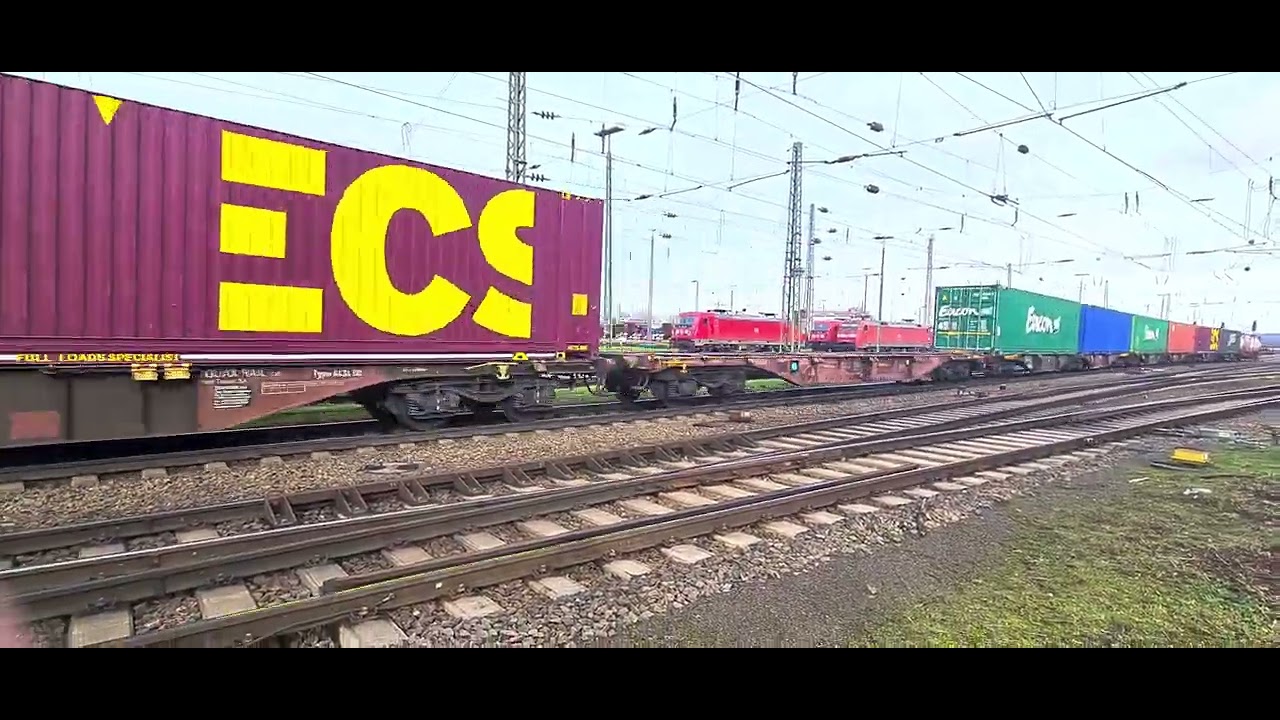 Karlsruhe Güterbahnhof. Was passiert wenn man Kalte Finger hat . Smile.