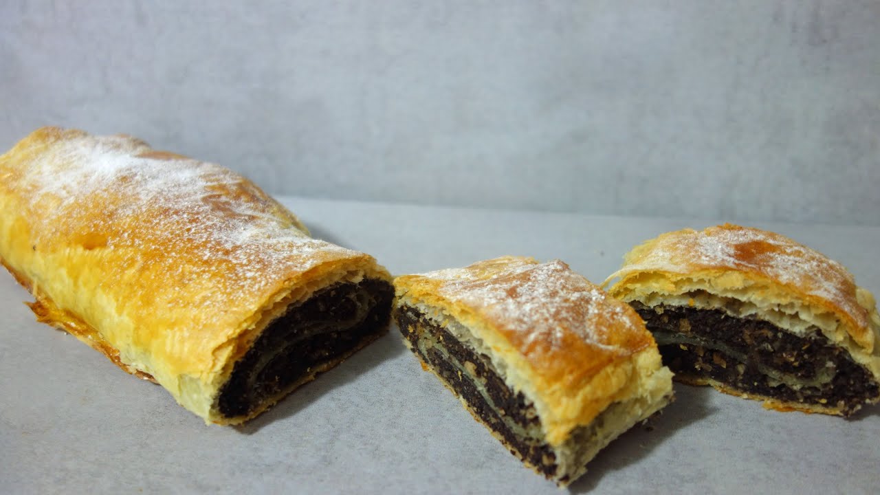 Makowiec zawijany w cieście francuskim – prosty przepis