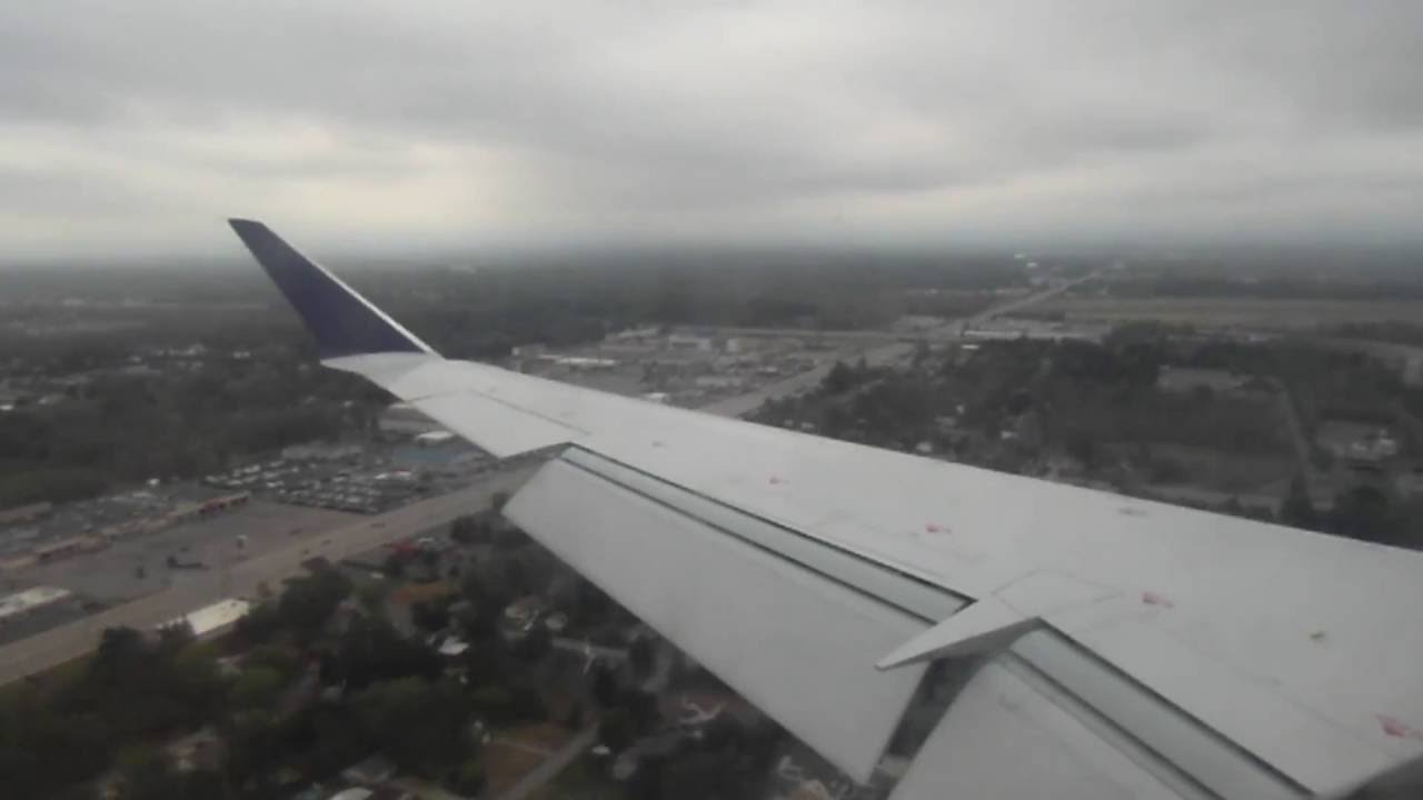 Delta CRJ-900 Cloudy Landing at Buffalo!