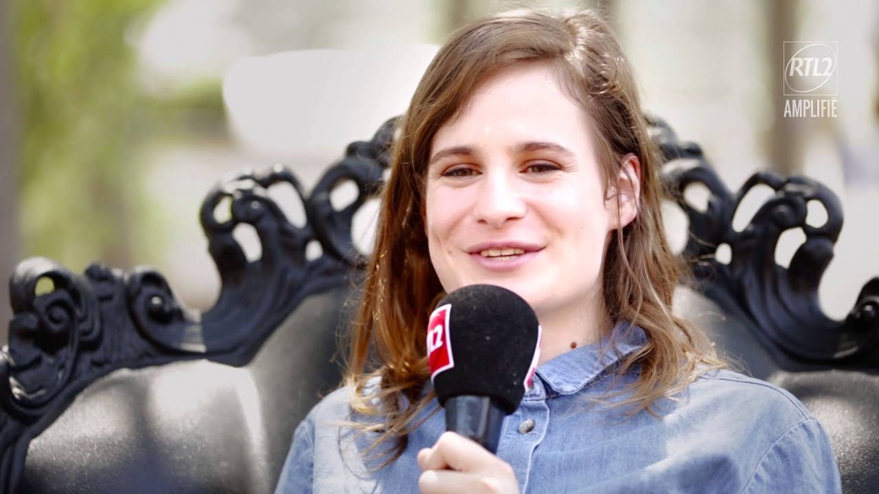 Christine and the Queens en interview au festival Les Déferlantes