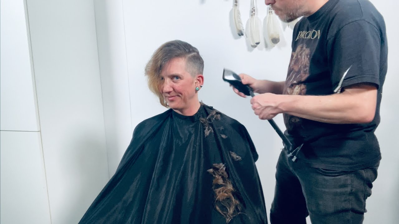 Makeover haircut! This lady rocks short hair! A creative a-symmetrical haircut with a side shave