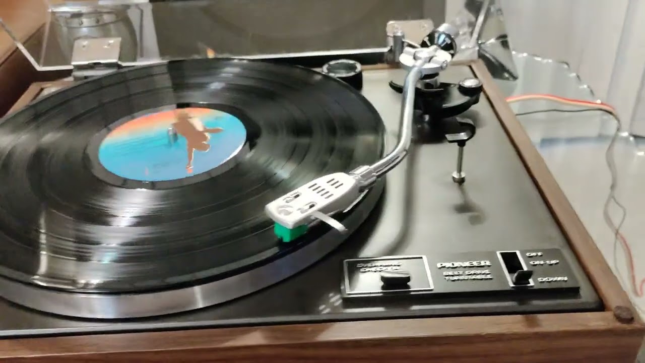Pioneer PL-12D Turntable. Horiatis76.com