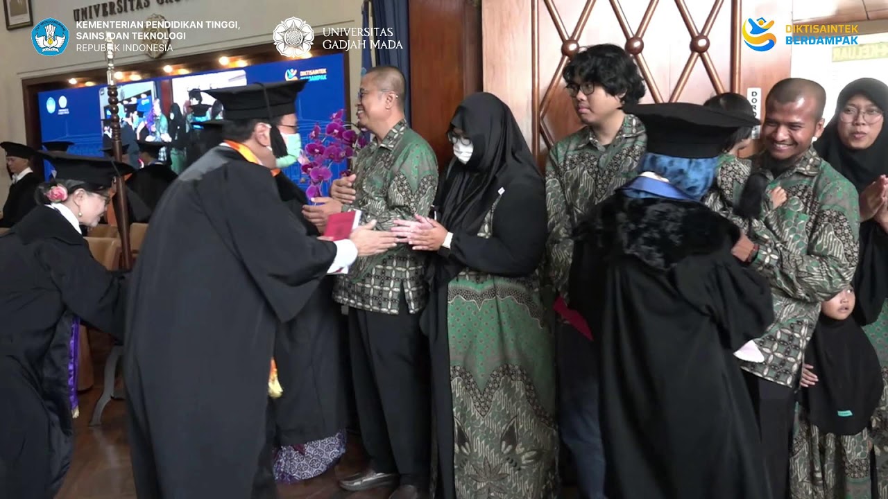 Pengukuhan Prof. Dr. Dra. Reni Rosari, M.B.A., Guru Besar FEB UGM