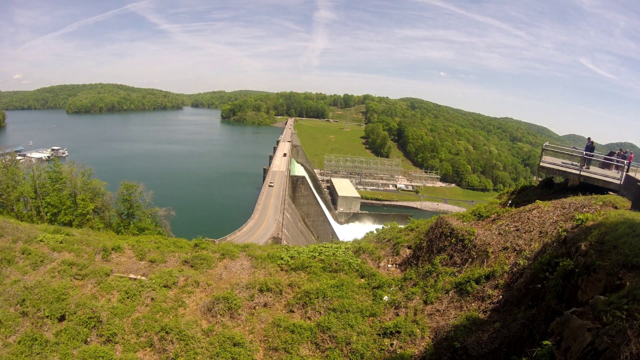 Norris Dam Spills Water after Heavy Rain in April 2017 - 4K Video