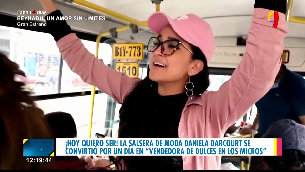 DANIELA DARCOURT CANTANDO EN LOS MICROS, ESTA SERIA LA RAZON
