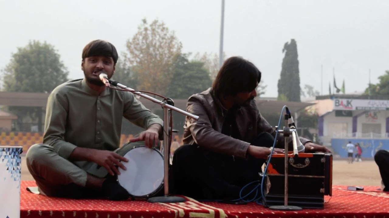 Gojri folk performance by Dilawar Mir at Public Lok Sangeet organized by AJ&K Cultural Academy