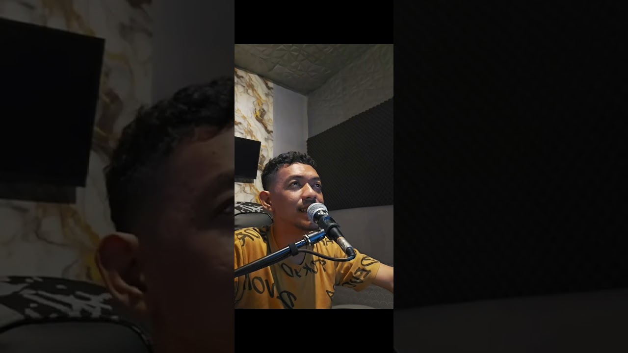 Katutui sikalia Cover by: ashari dg sitaba