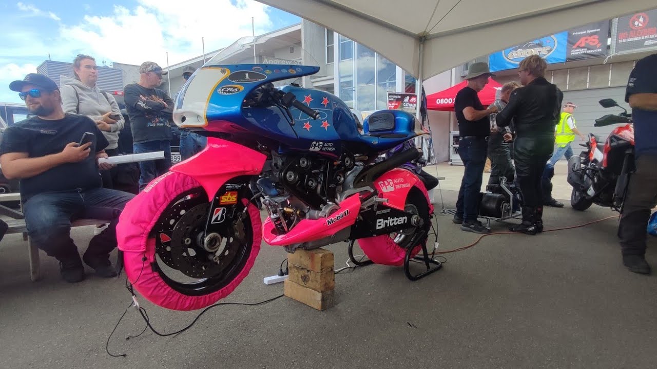 Britten V1000 Starting Up