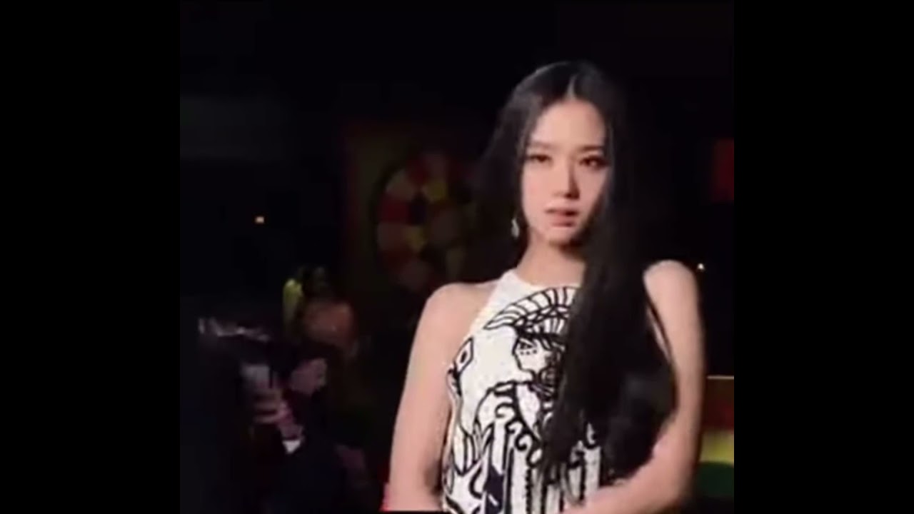 JISOO at The Dior Spring-Sumer 2022 Show