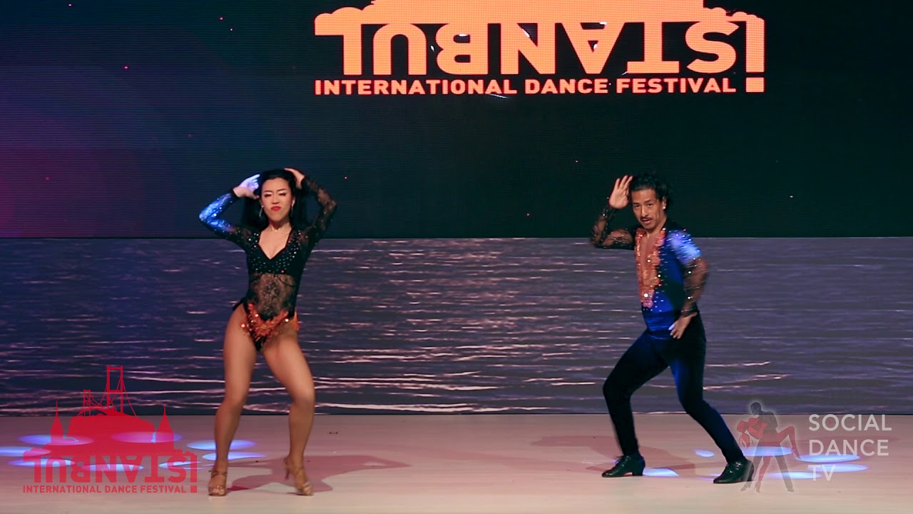 Jorge & Satsuki - Bachata Show | IIDF 2018