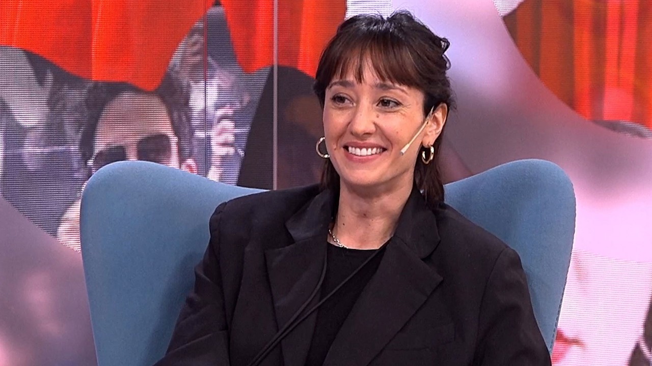 Una actriz de siete caras: Camila Peralta llega a El Galpón con 