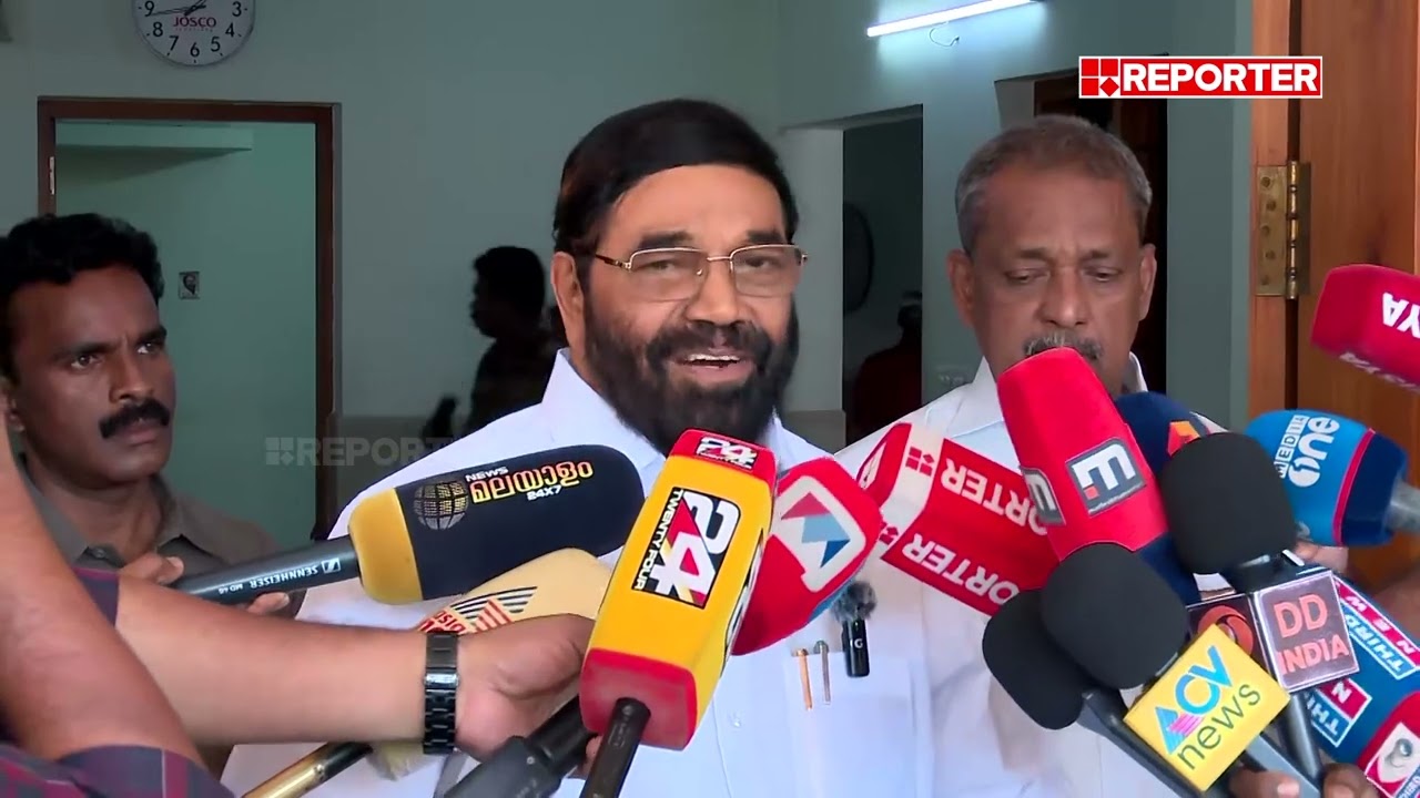 'ഉമ്മൻ ചാണ്ടിയെ ജീവിച്ചിരുന്നപ്പോൾ വേട്ടയാടിയത് തിരുവഞ്ചൂർ ആഭ്യന്തര മന്ത്രി ആയിരുന്നപ്പോൾ'