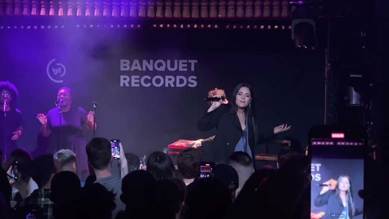 Jessie Ware - Begin Again (Album Launch Show Live in London)