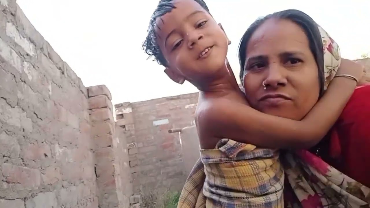 Aaj कान्हा ने क्या क्या किया शिव जी को आजकान्हा ने जल समर्पित किया नहाकर #now volg #Seeta Gupta #