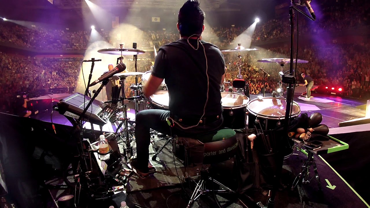 Rich Redmond Rocks The Mohegan Sun Arena with Jason Aldean 2017!!