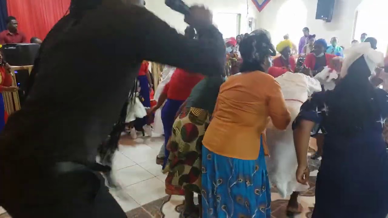 GOD STILL WORK MIRACLE  - APOSTLE RAY FOSTER - CLIP