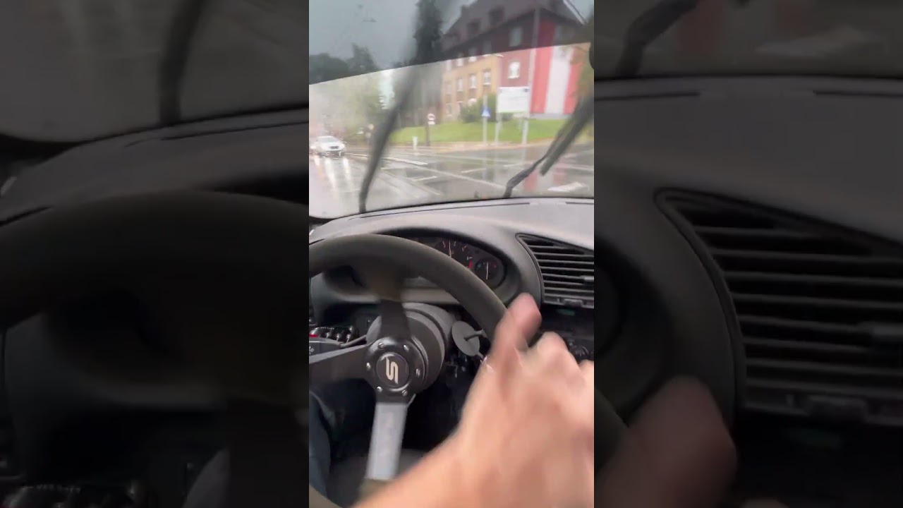 Jorge to zawsze wie jak uspokoić babcie 🤣✌️ #drift #drifting #streetdrift #streetdrifting #e36 #fun