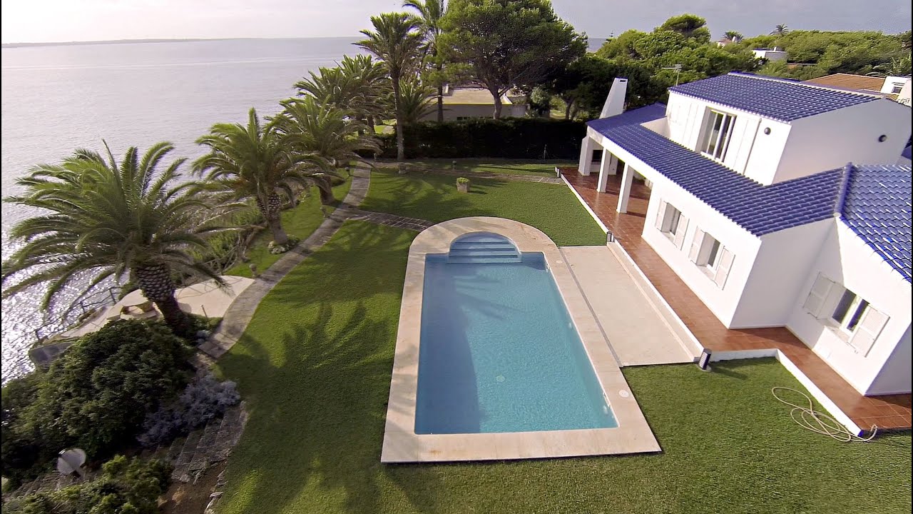 Casa de lujo encima del mar