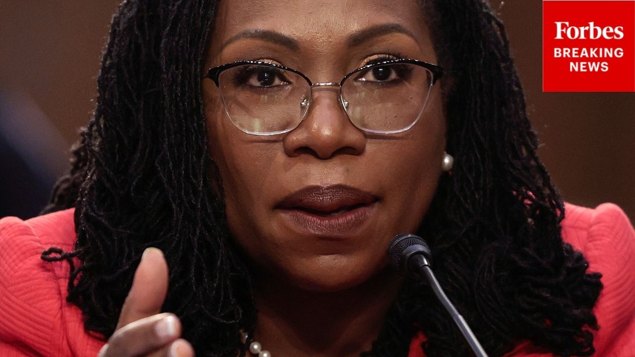 'You Don't Dispute That?': Justice Jackson Grills Attorney Over Takings Law