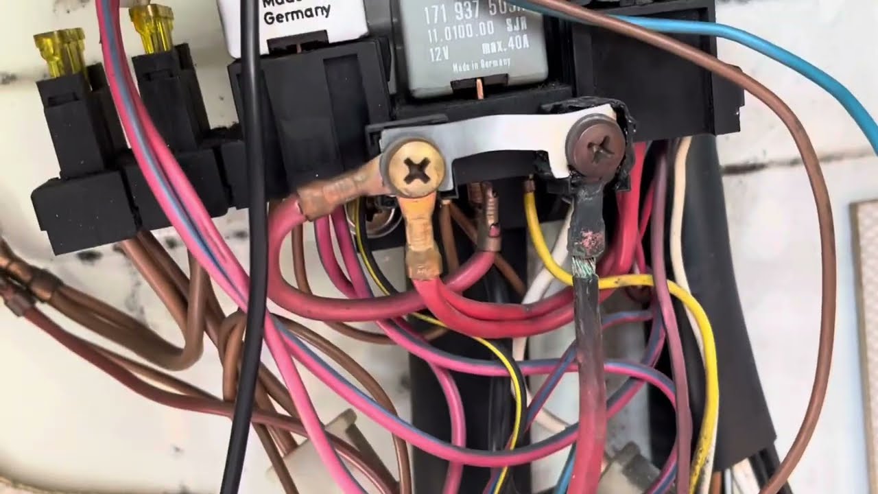 1990 Volkswagen Vanagon Westfalia Troubleshooting AC Compressor - Melting relay panel