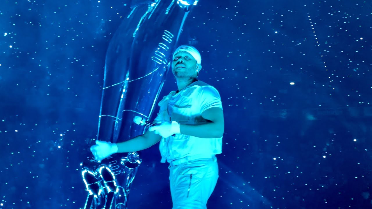 The Weeknd - Less Than Zero (Live from After Hours til Dawn Tour 2023, Düsseldorf, Germany)